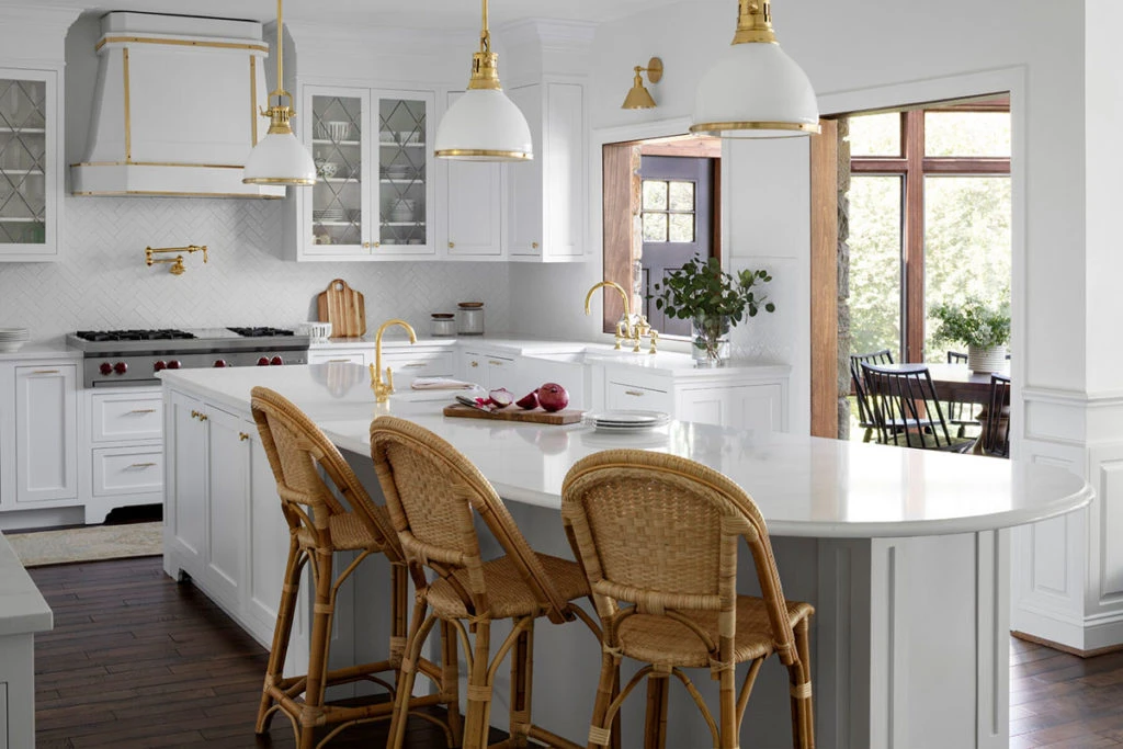Kitchen by Laura Hodges Studio